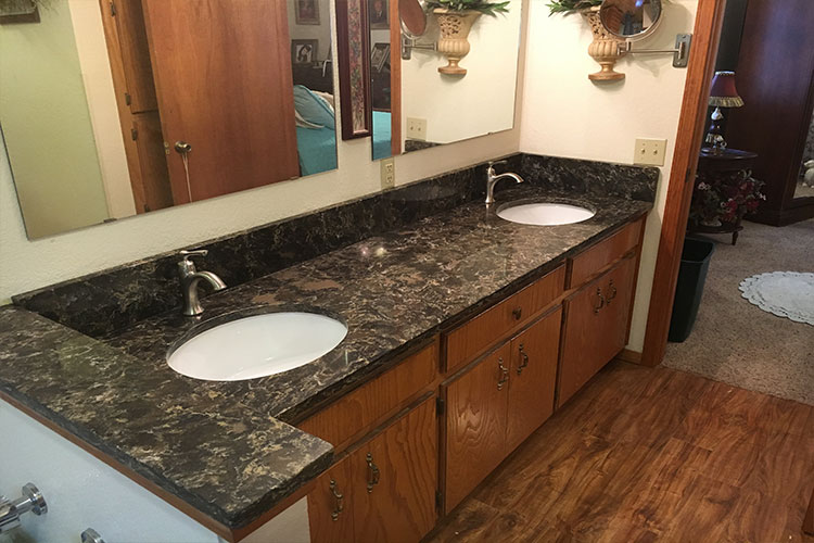 Custom Bathroom Countertop & Sink